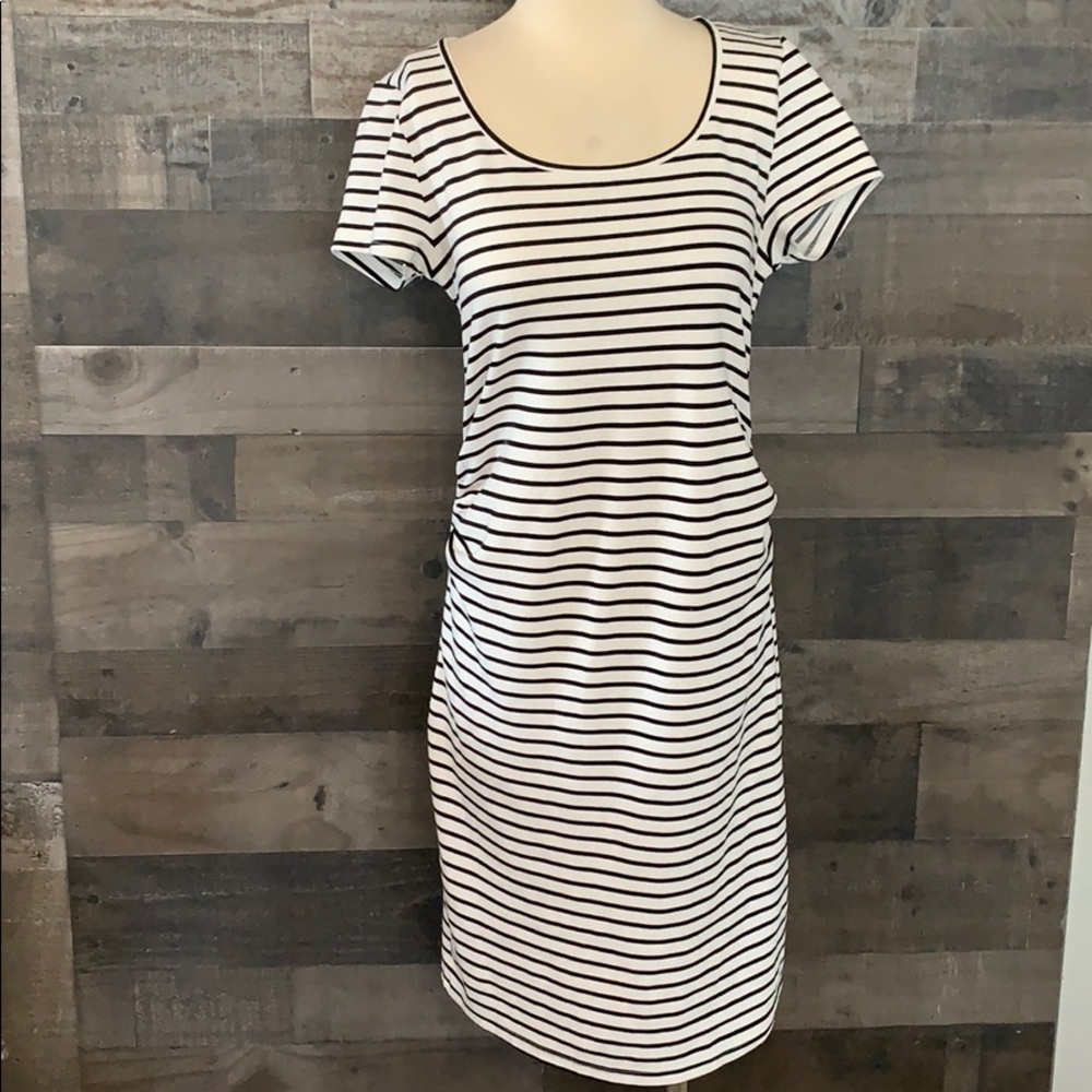 Black and White Madeleine Maternity Dress - Picture 1 of 3